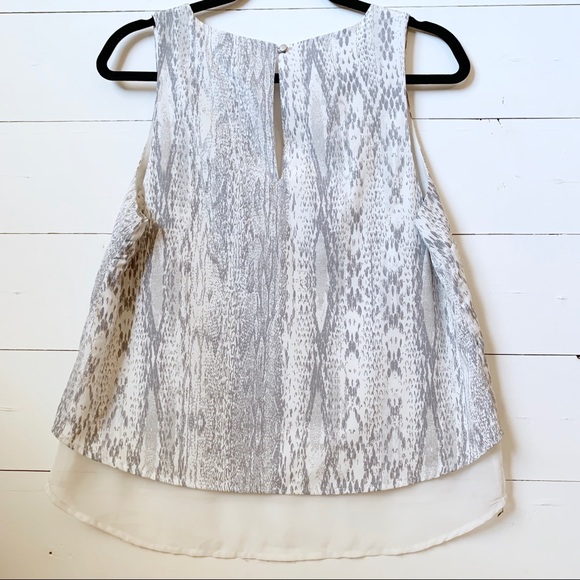 Banana Republic Snake Skin Print Top - Picture 3 of 5